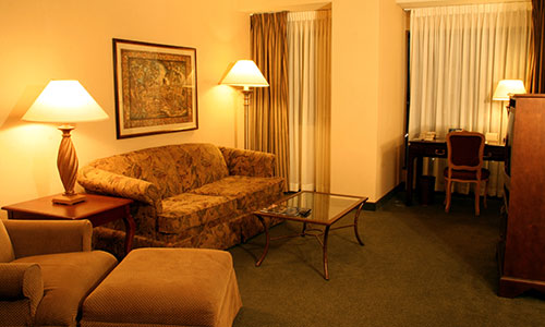 A basic hotel rm
